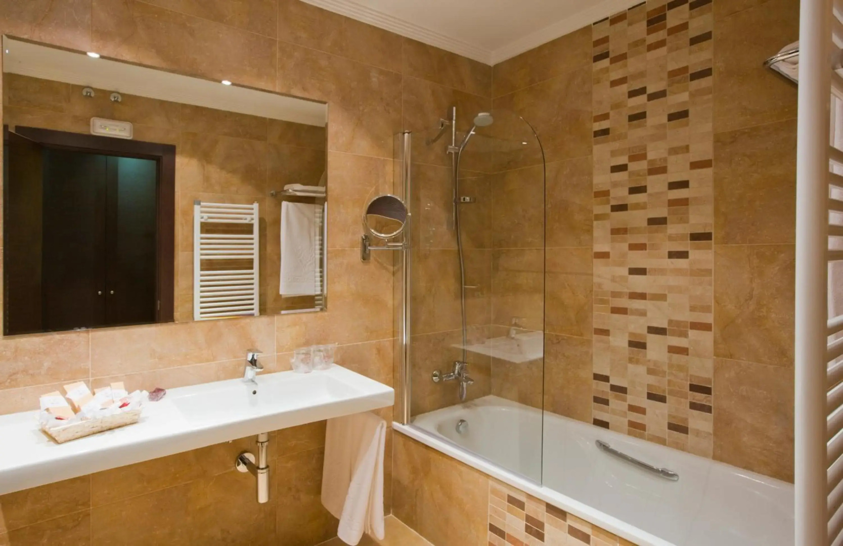 Complejo Enoturístico Finca La Estacada