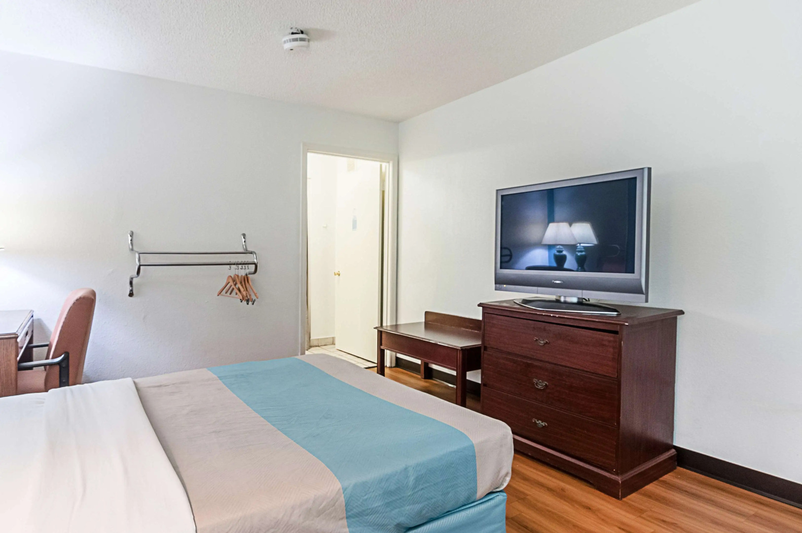 Motel 6 Southgate, MI - Detroit