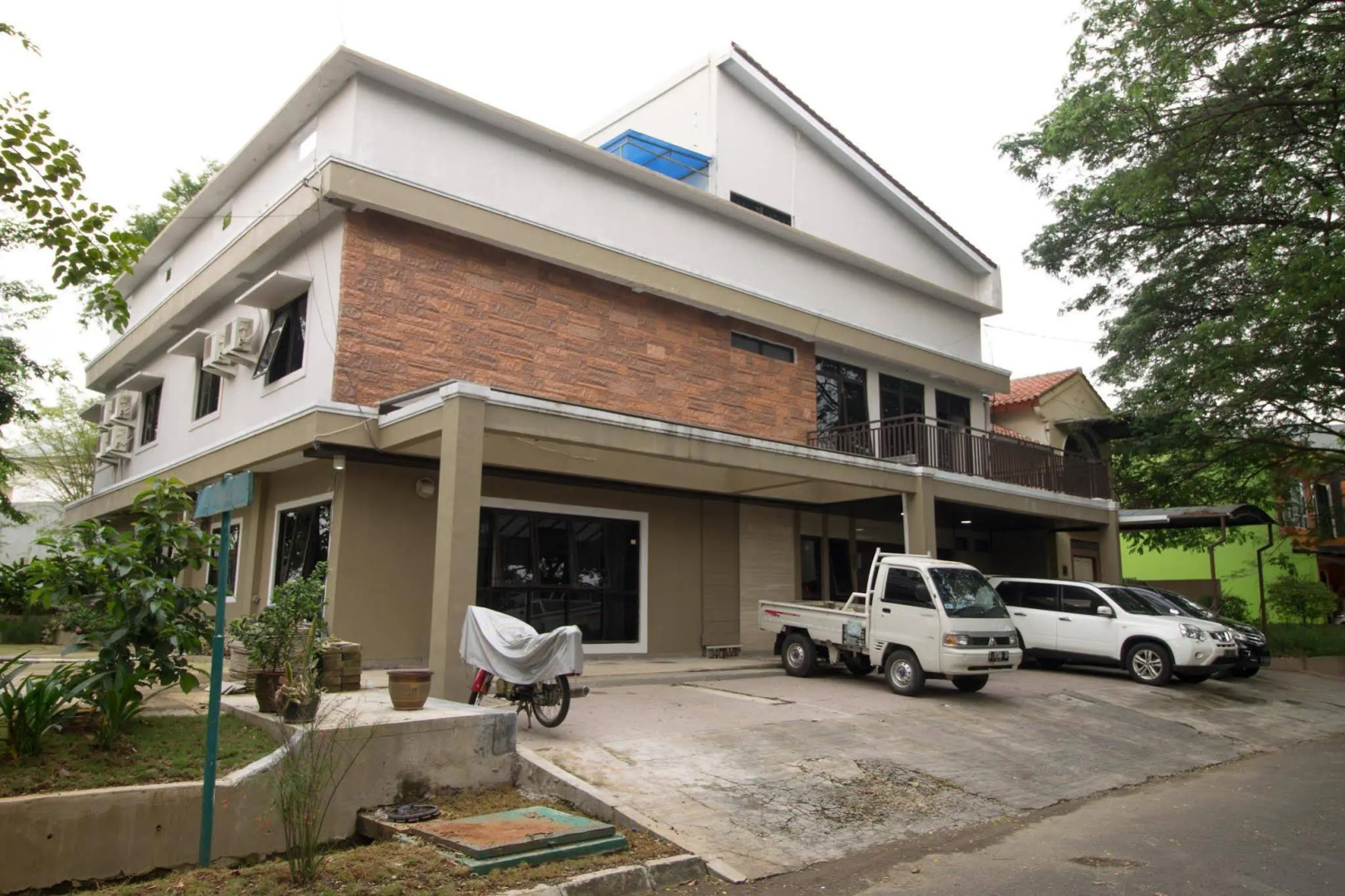 RedDoorz @ Taman Simpruk Cikarang