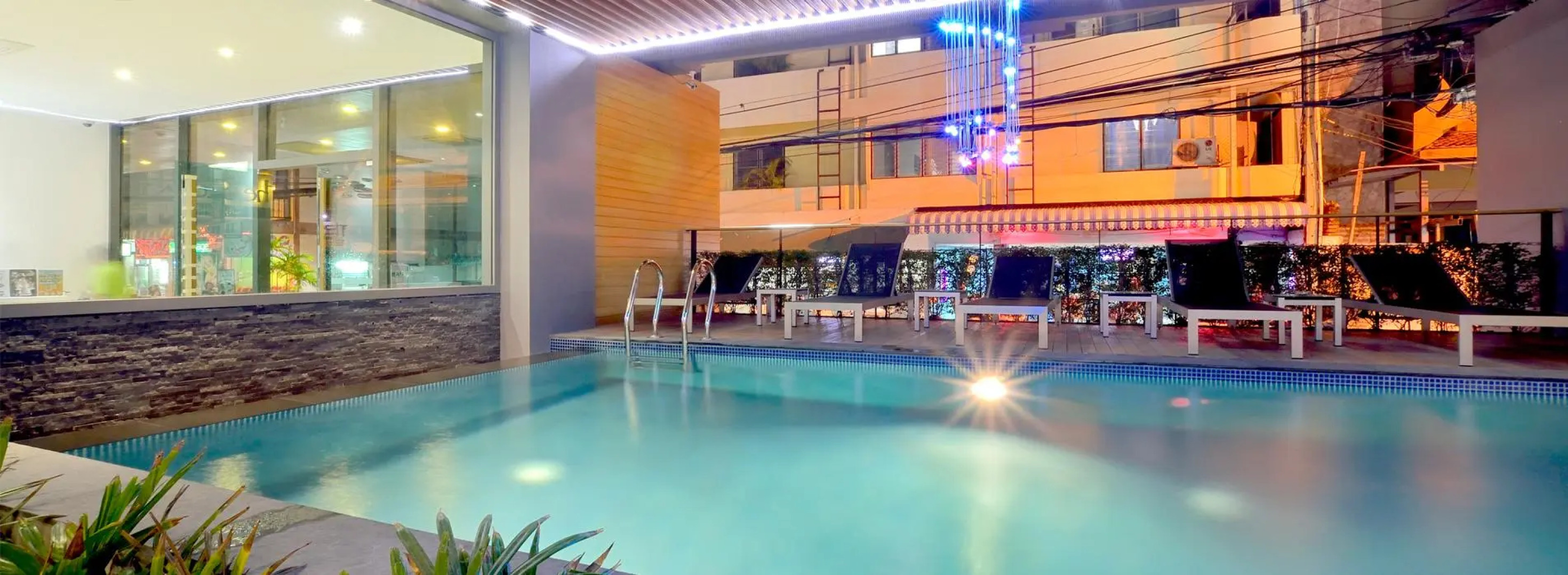 The Scenery City Hotel