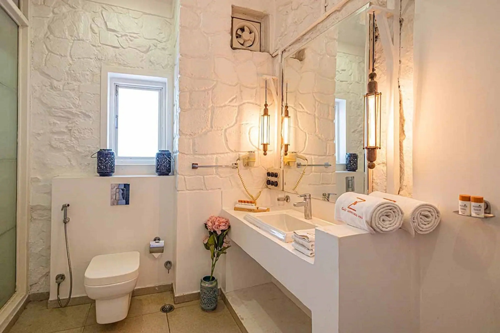 The Tamarind Hotel Anjuna, Goa