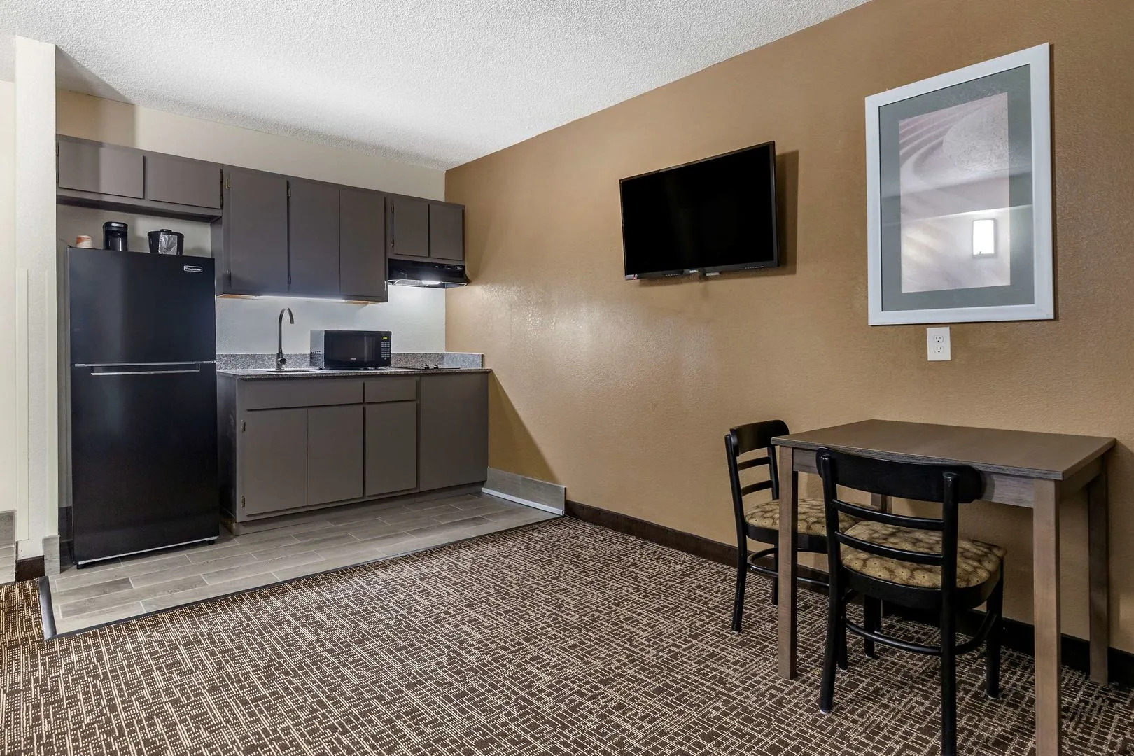 Quality Inn & Suites Spring Lake - Fayetteville Near Fort Liberty