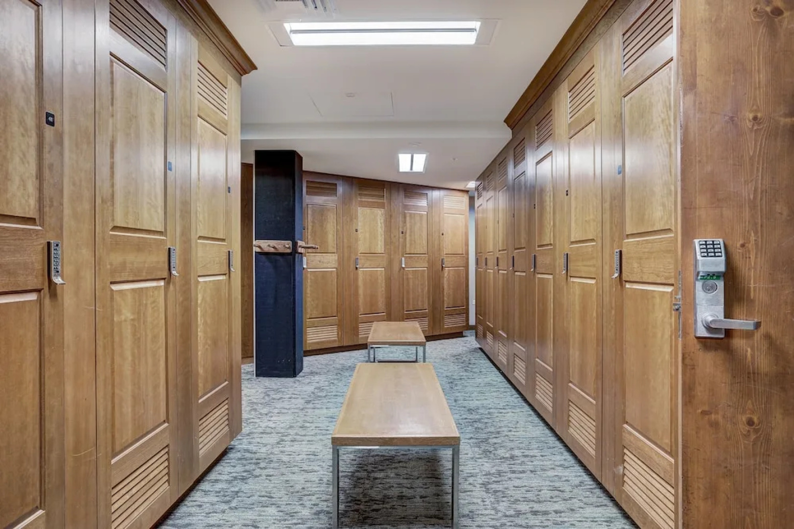 3bd + Loft With Ski In/out Access And Panoramic Views! 3 Bedroom Condo by RedAwning