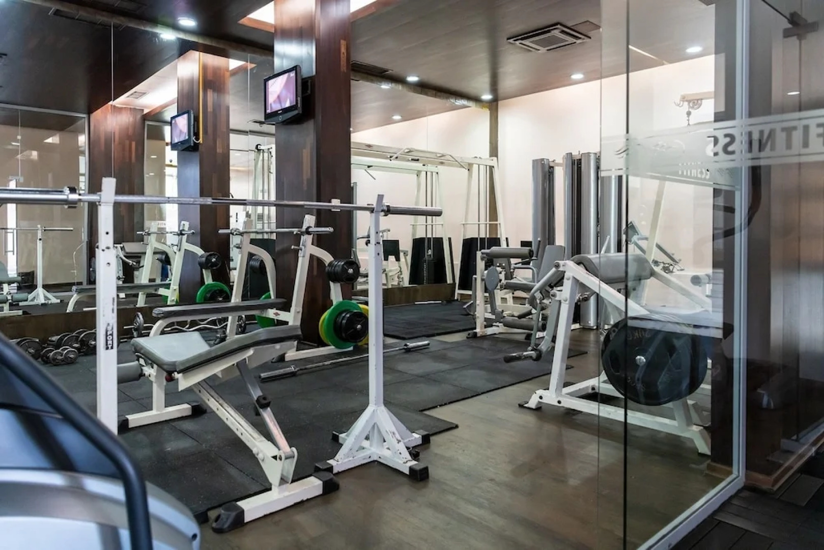 D&C Apartments in Garden of Eden