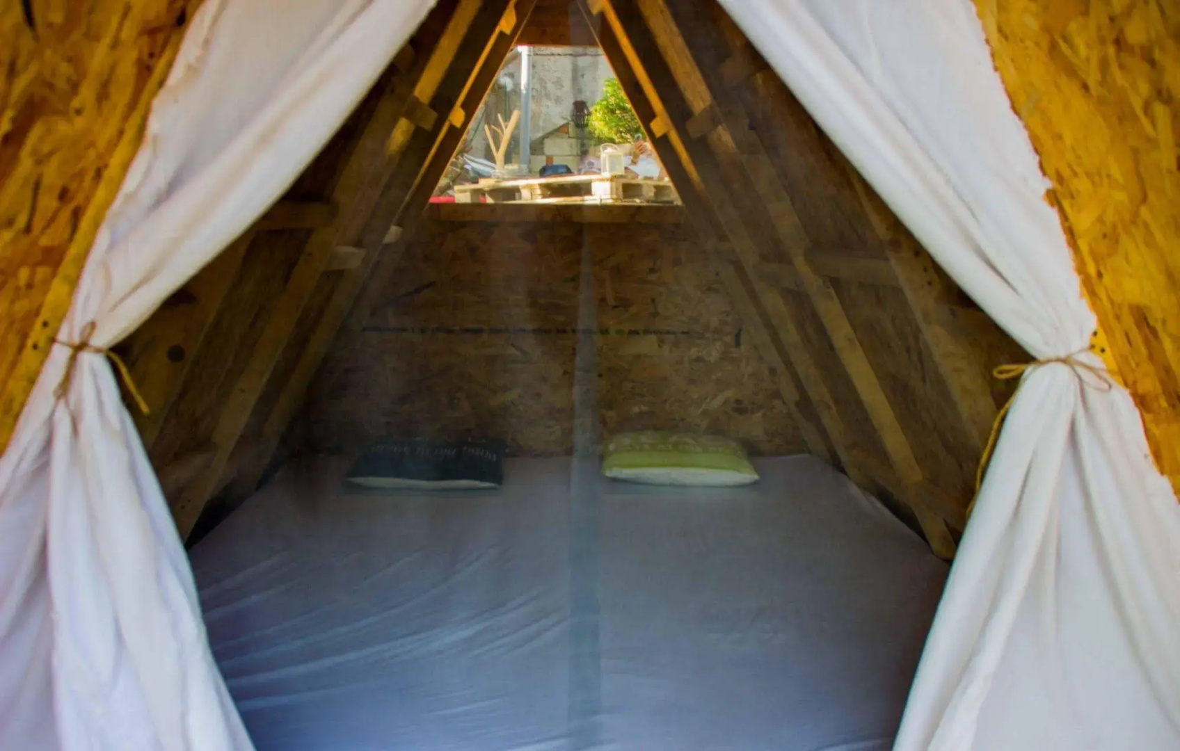 Cast Away - Eco Village