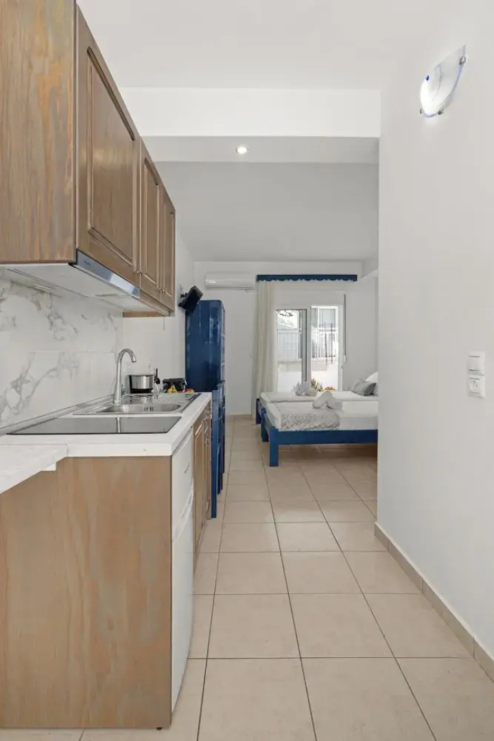 ammos stegna studios