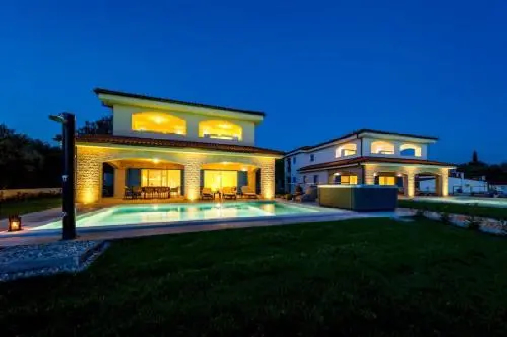 Luxury Villa Loma 2