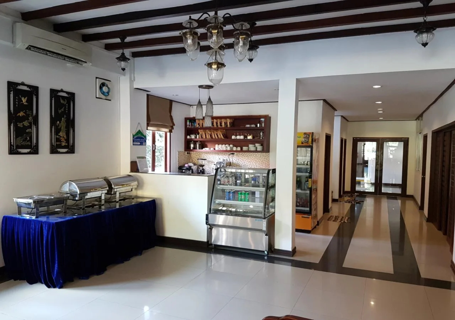 AV Hotel