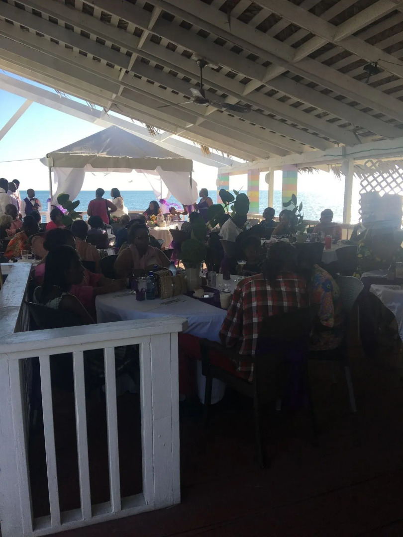 Coral Harbour Beach House And Villas