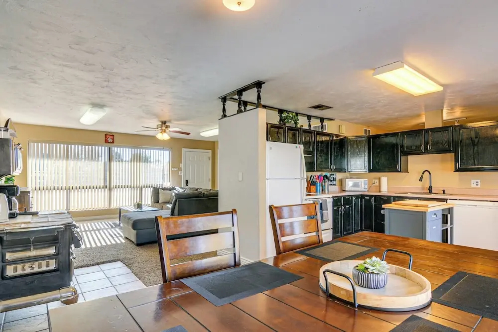 3 Mi to Glen Canyon Dam: Home w/ Fenced Yard