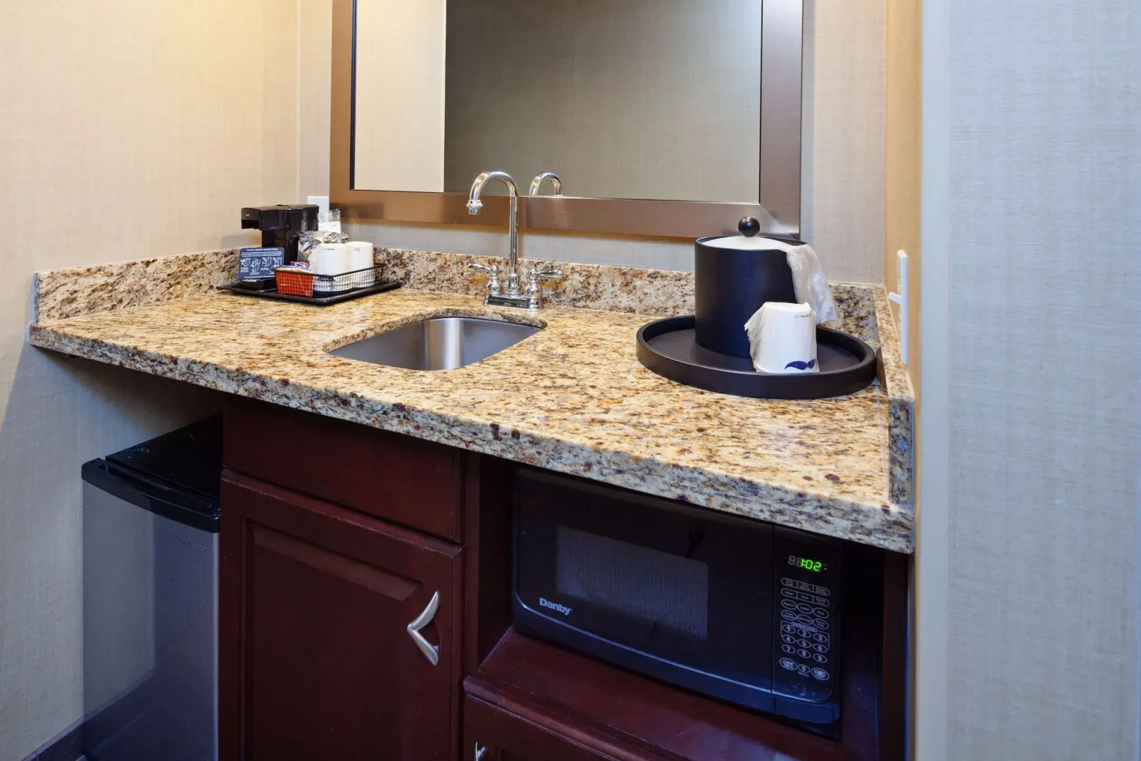 Hampton Inn & Suites Agoura Hills