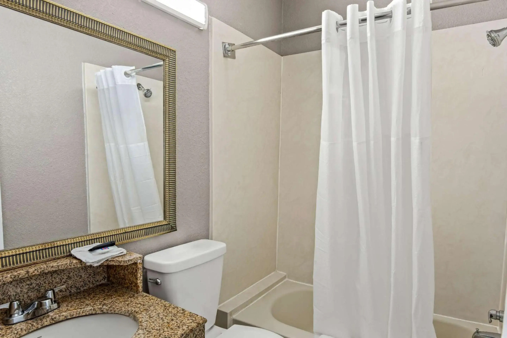 Motel 6 Lester, PA - Philadelphia Airport