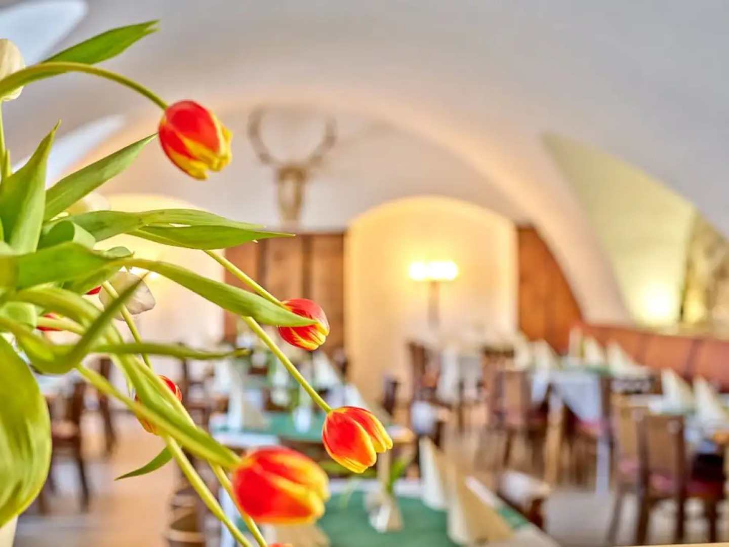 Amweia Hotel & Restaurant