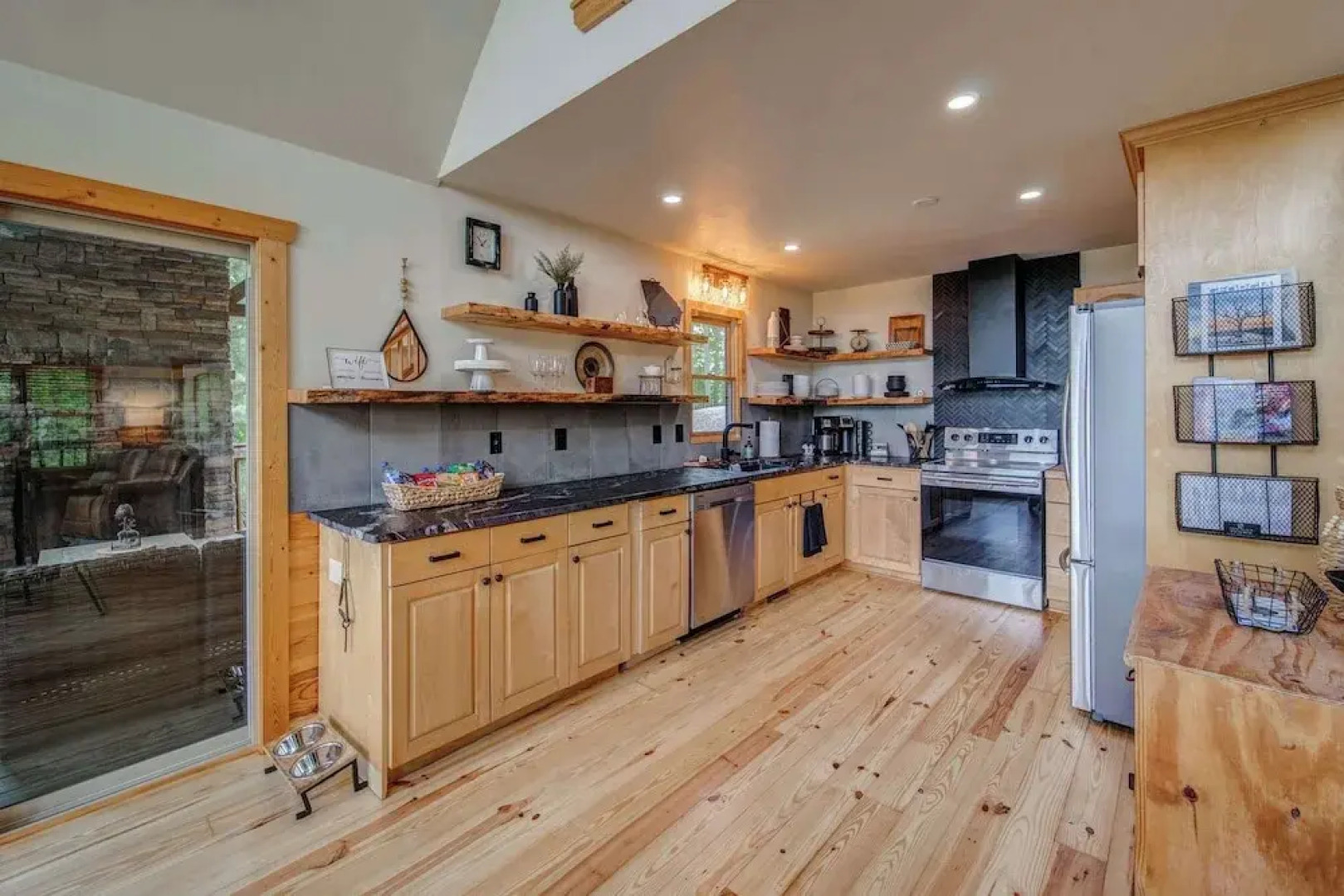 Four Bear Hideaway Coosawattee River Resort!