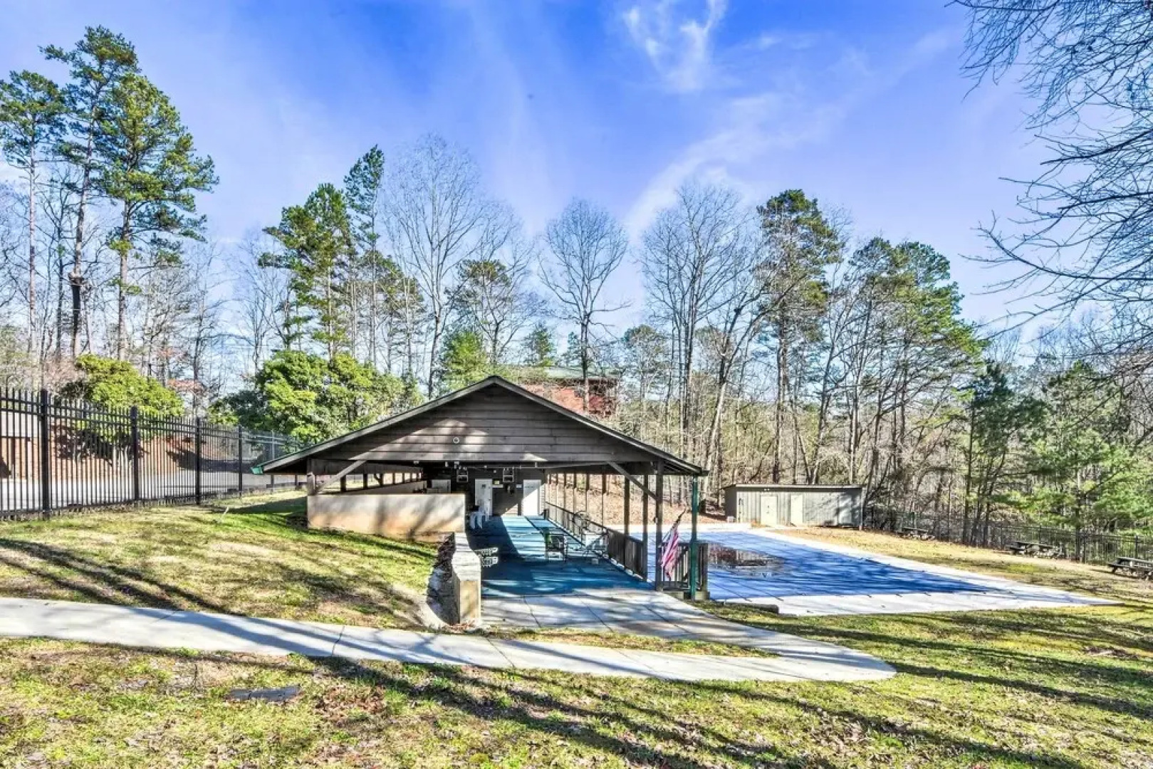 Ellijay Cabin Rental w/ Hot Tub & Resort Amenities