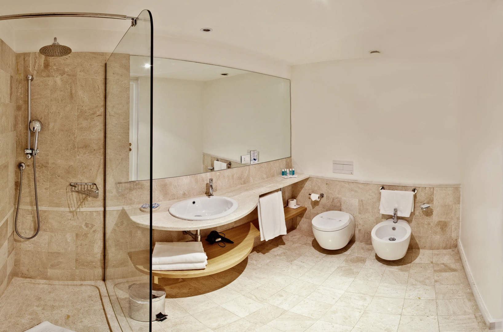 Hotel Luci di La Muntagna