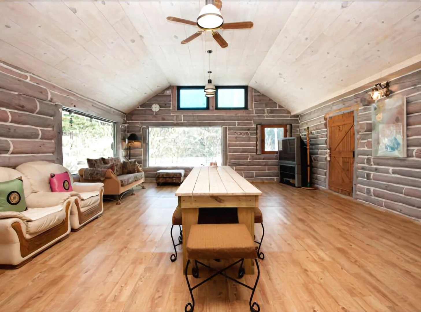 Pocheon Blank & Yard Pension