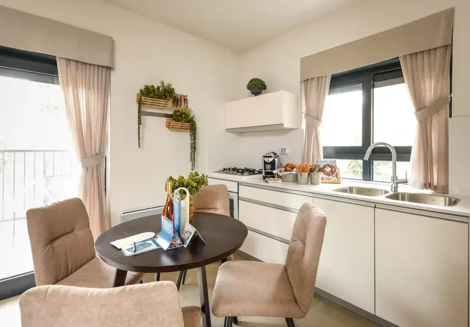 Luxury Keren Hayesod