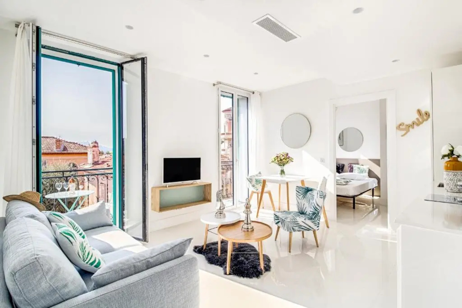 NEW ! SEA VIEW Design + Balcony 203