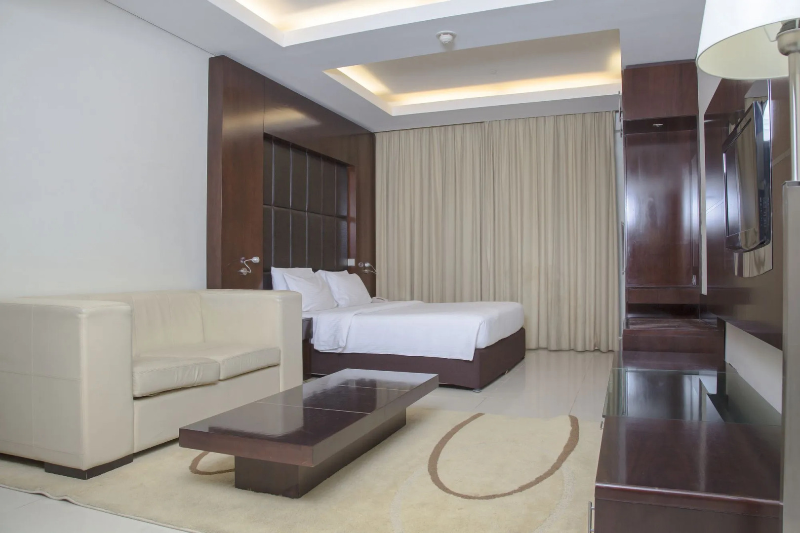 Staybridge Suites Dubai Internet City, an IHG Hotel