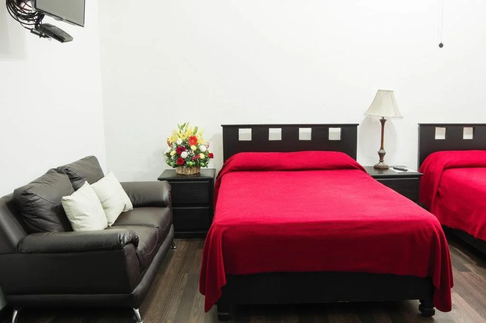 Garcias Suites & Hotel