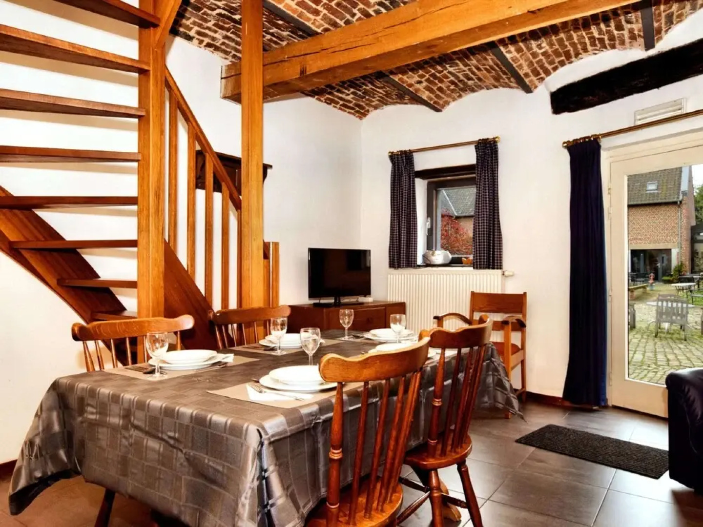 Spacious Holiday Home in Richelle With Private Terrace