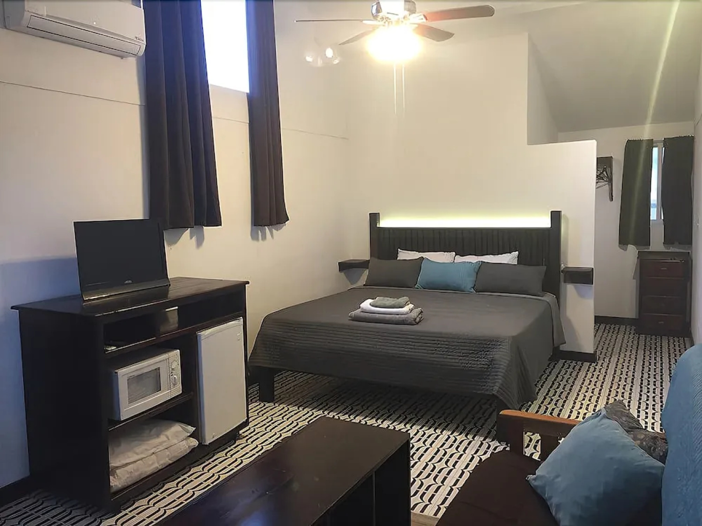 Parham Plaza Hotel