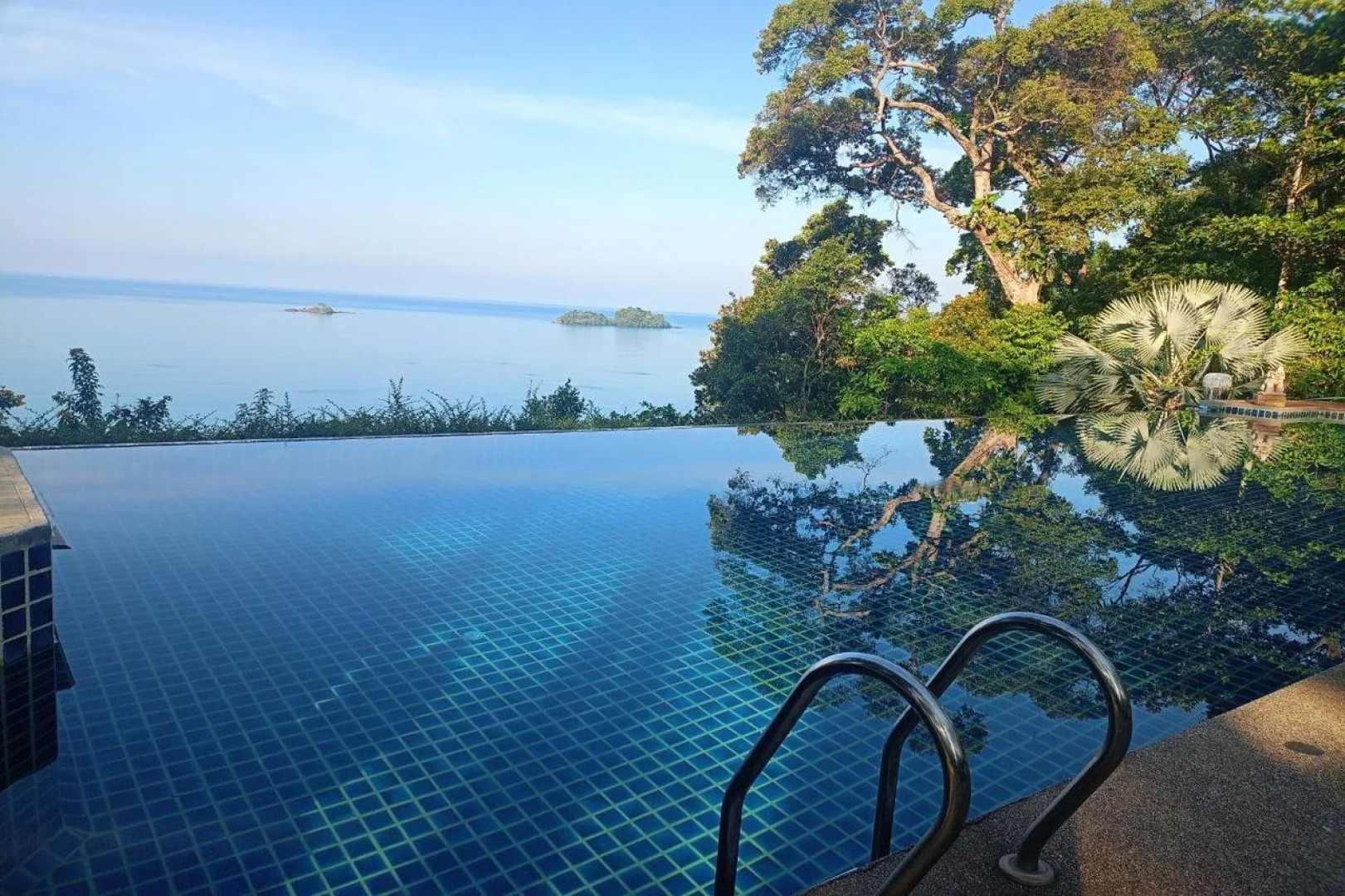 Koh Chang Cliff Beach Resort