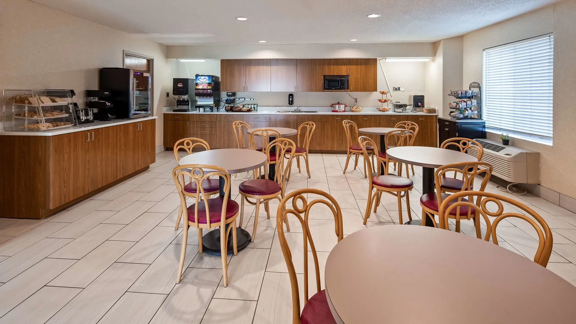 Charlevoix Inn & Suites SureStay Collection by Best Western