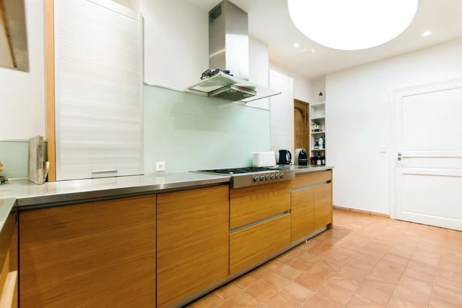 A Luxurious, 5-bedroom Villa in Vence With a Swimming Pool and Spaciou