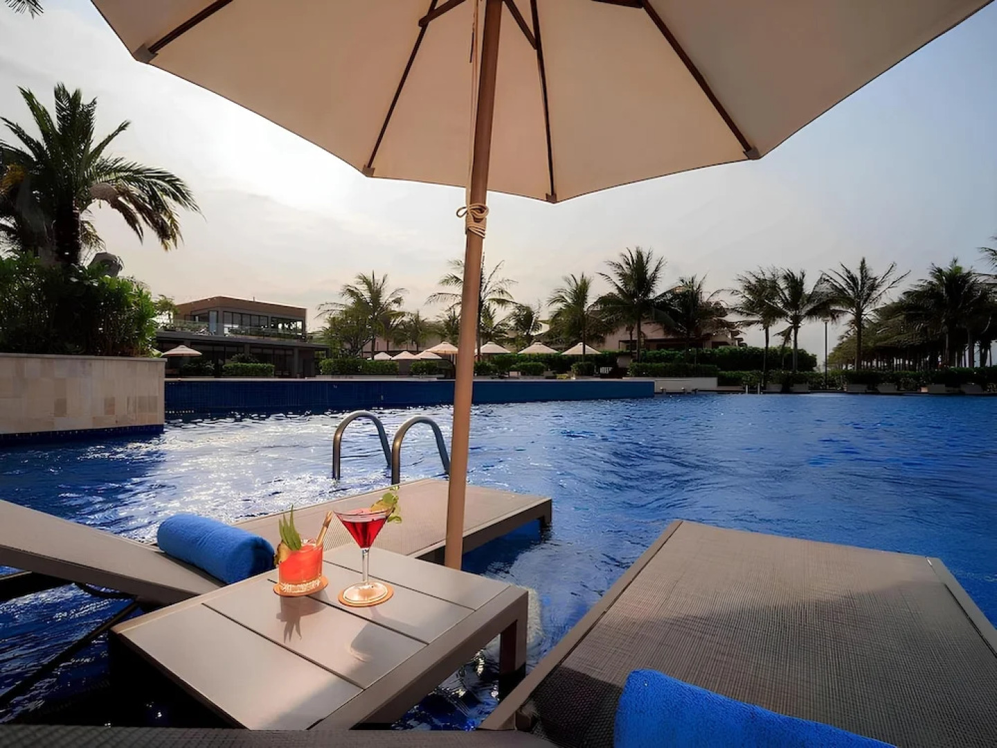 Seascape Villas in Long Beach Cam Ranh