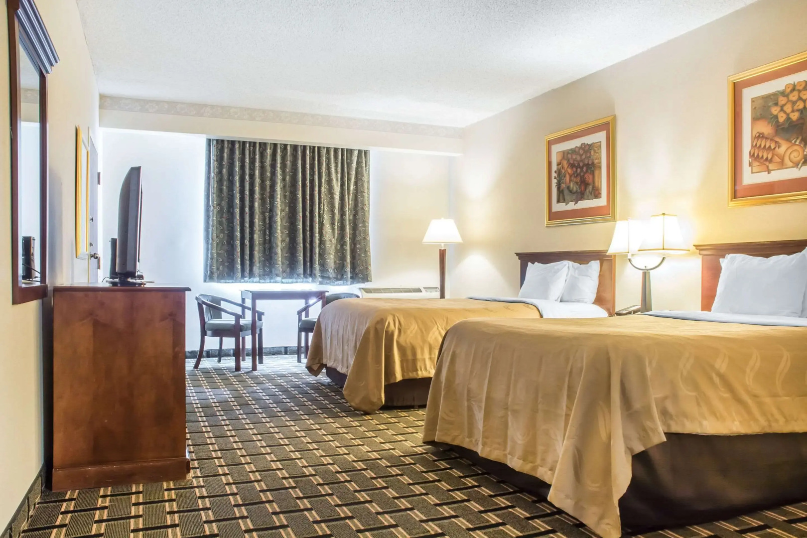 Quality Inn & Suites Palm Island Indoor Waterpark