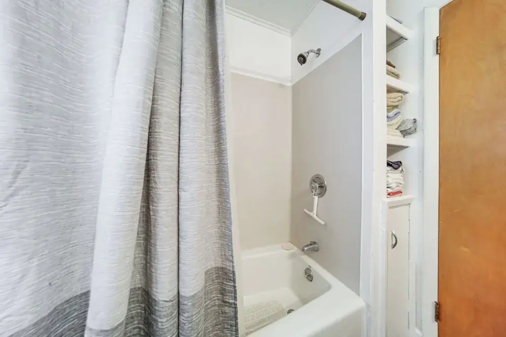 Waterfront Chautauqua Lake Home w/ Deck & Grill!