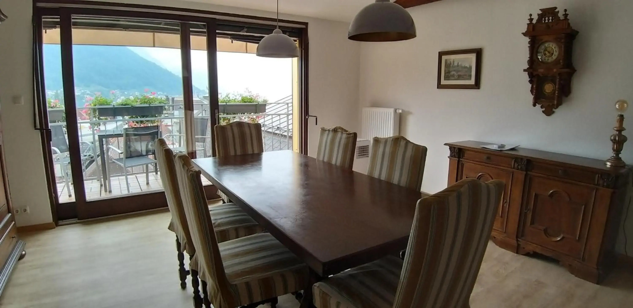 Atelier Apartment with Traunsee Lake view