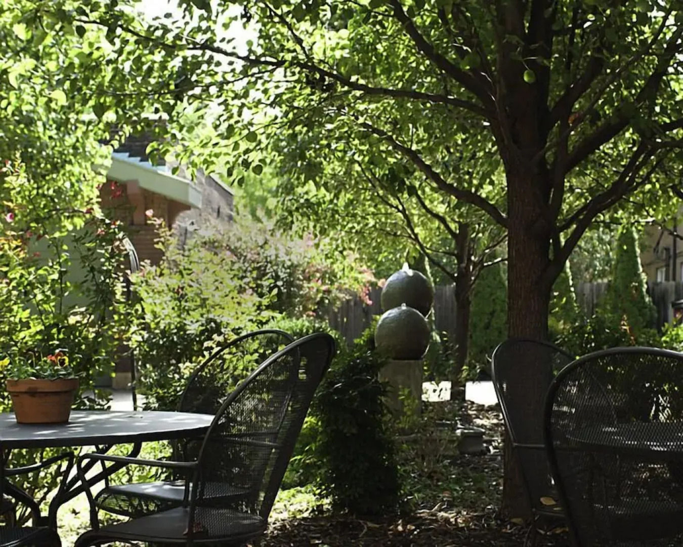 Fleur-de-Lys Mansion