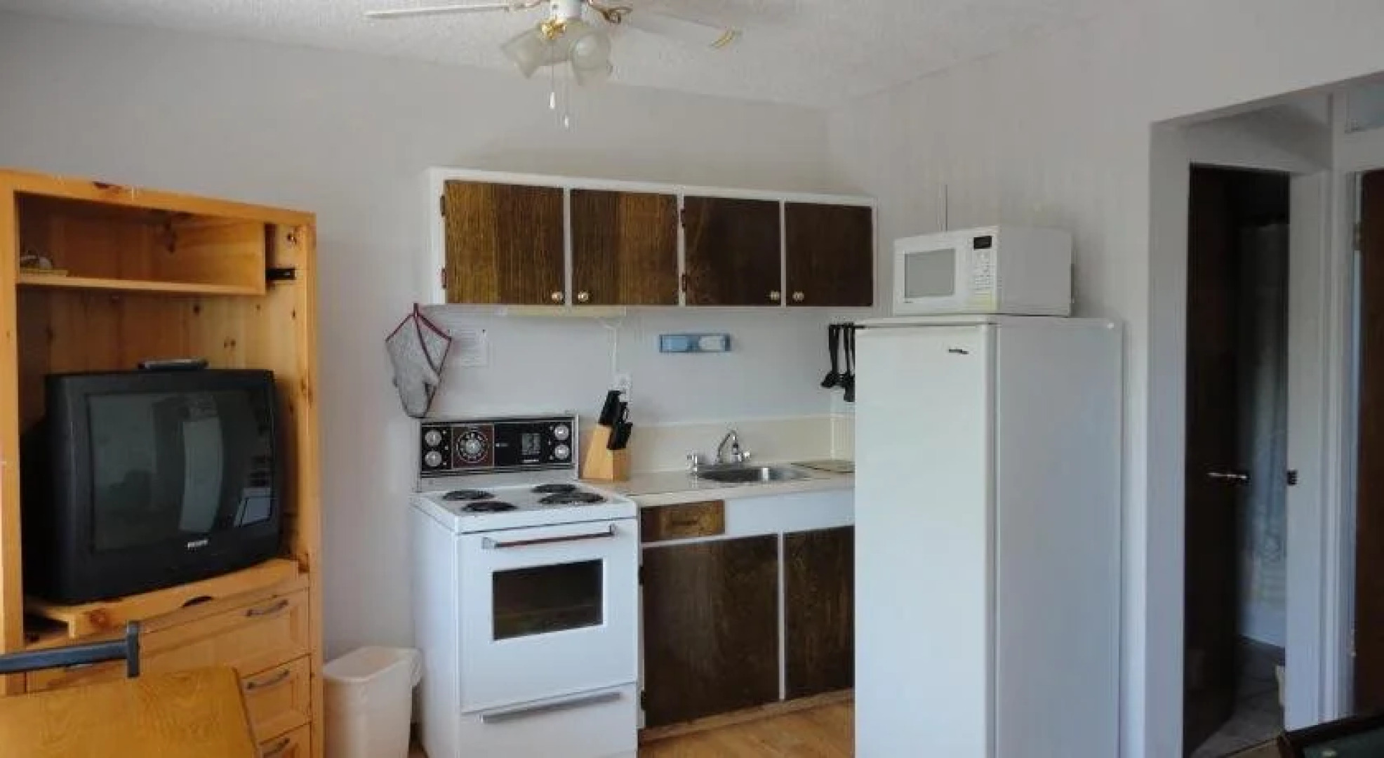 Bella Villa Motel & Resort