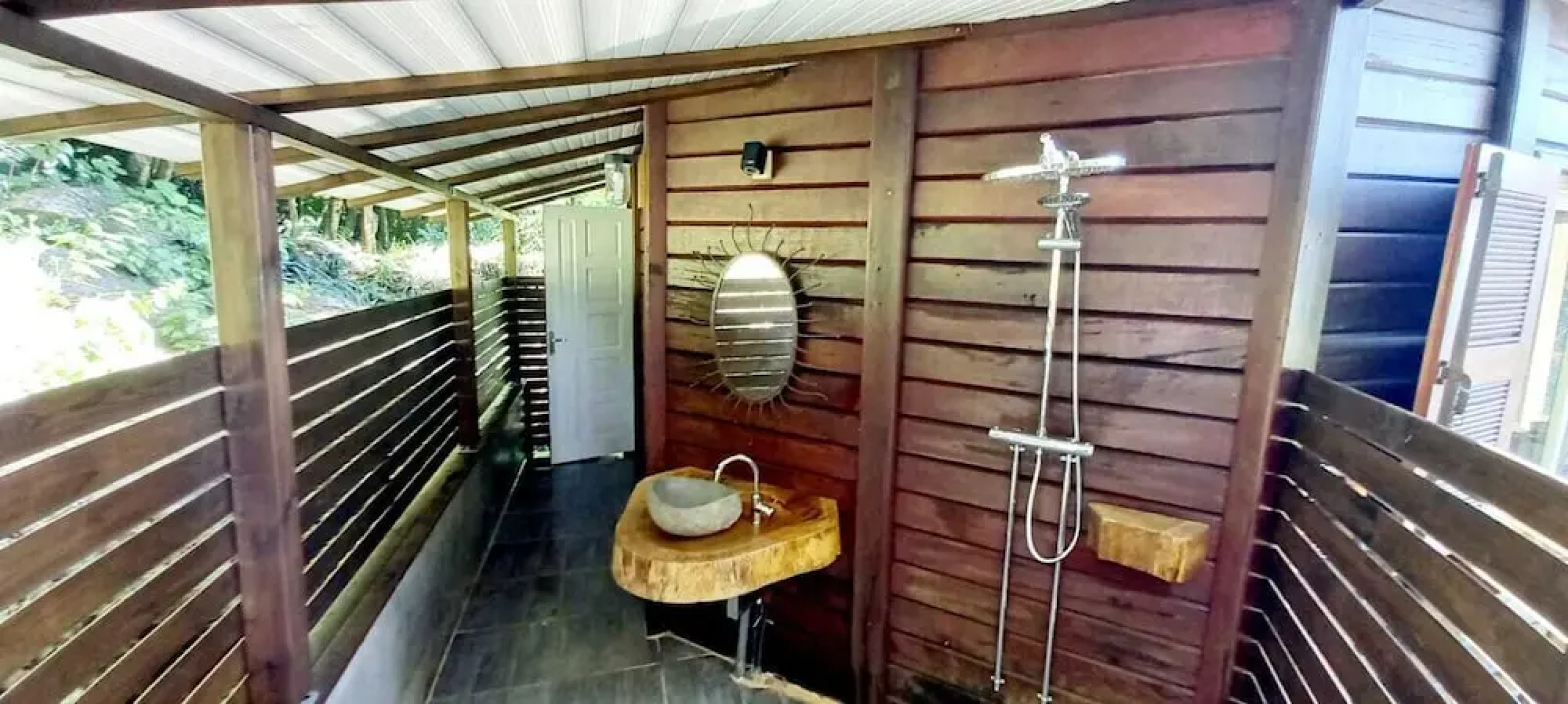 Le Domaine Du Rocher Noir