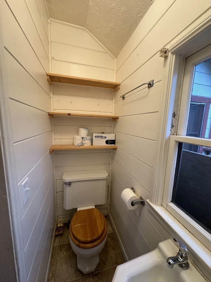 Crest Lodge Historic Mountain Inn