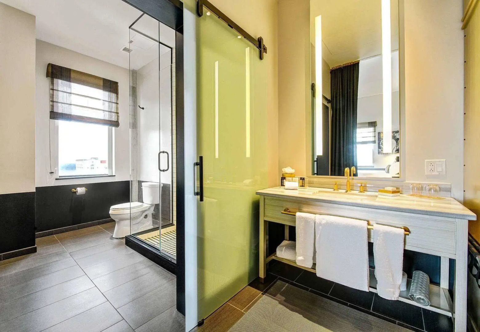 WATERMARK Baton Rouge, Autograph Collection