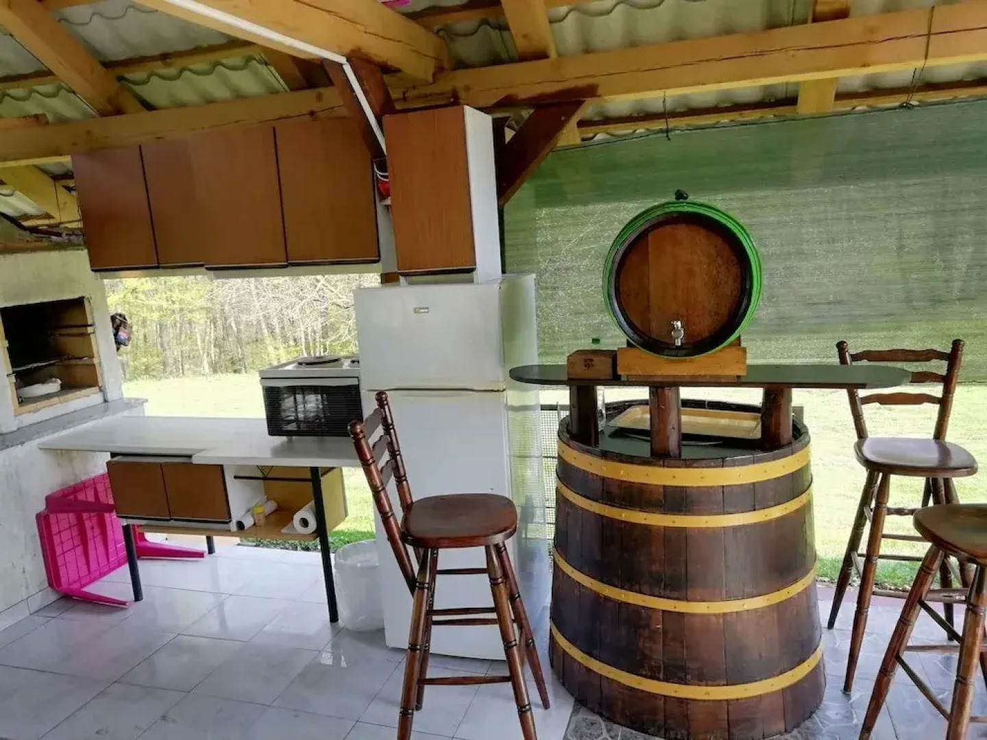 Apartmaji bungalovi i sotorisce Silva