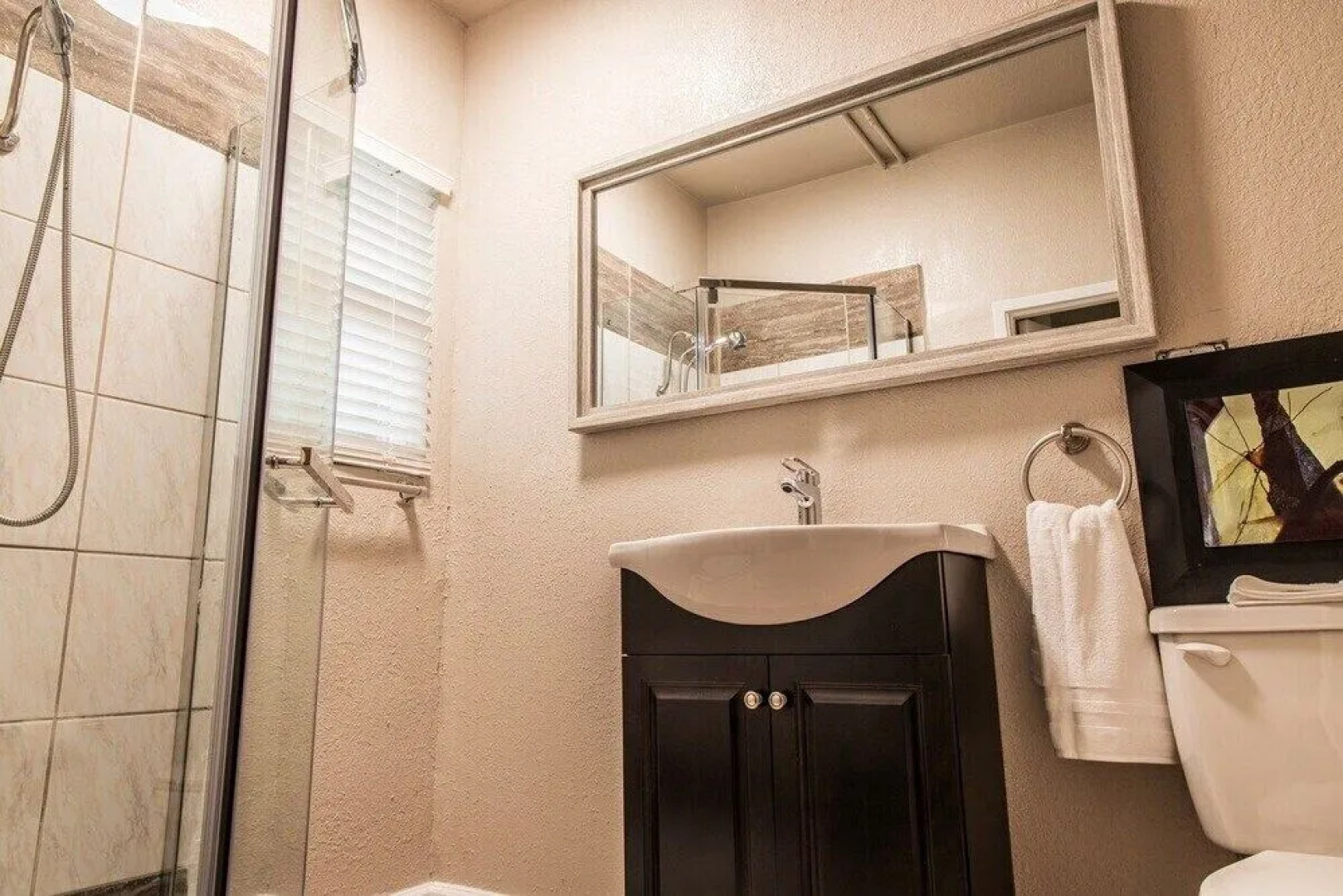 Cozy Concord One Bedroom