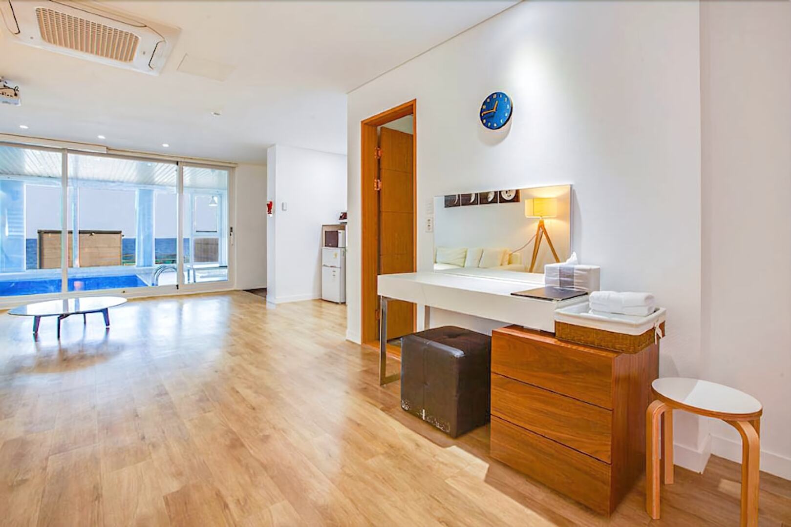 Yeongdeok B Side Pool Villa