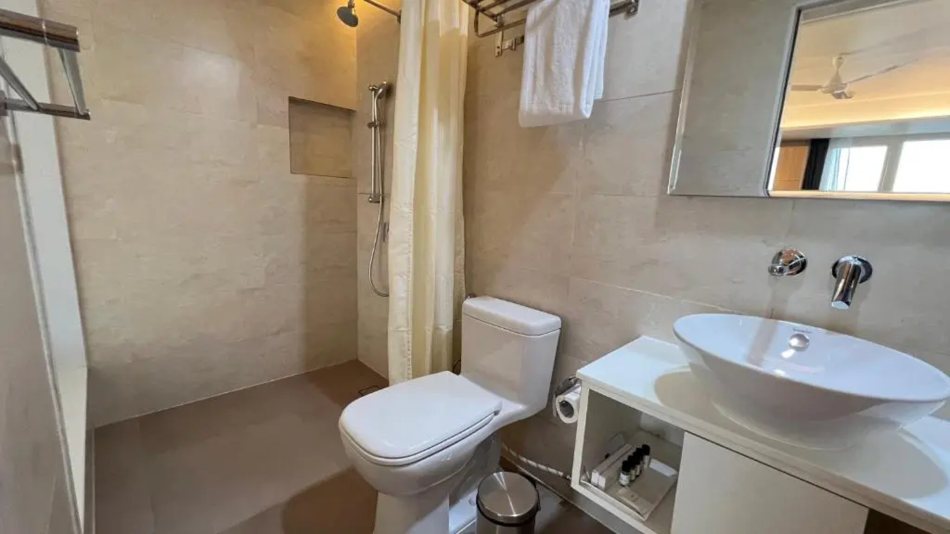 Aurora Boutique Hotel