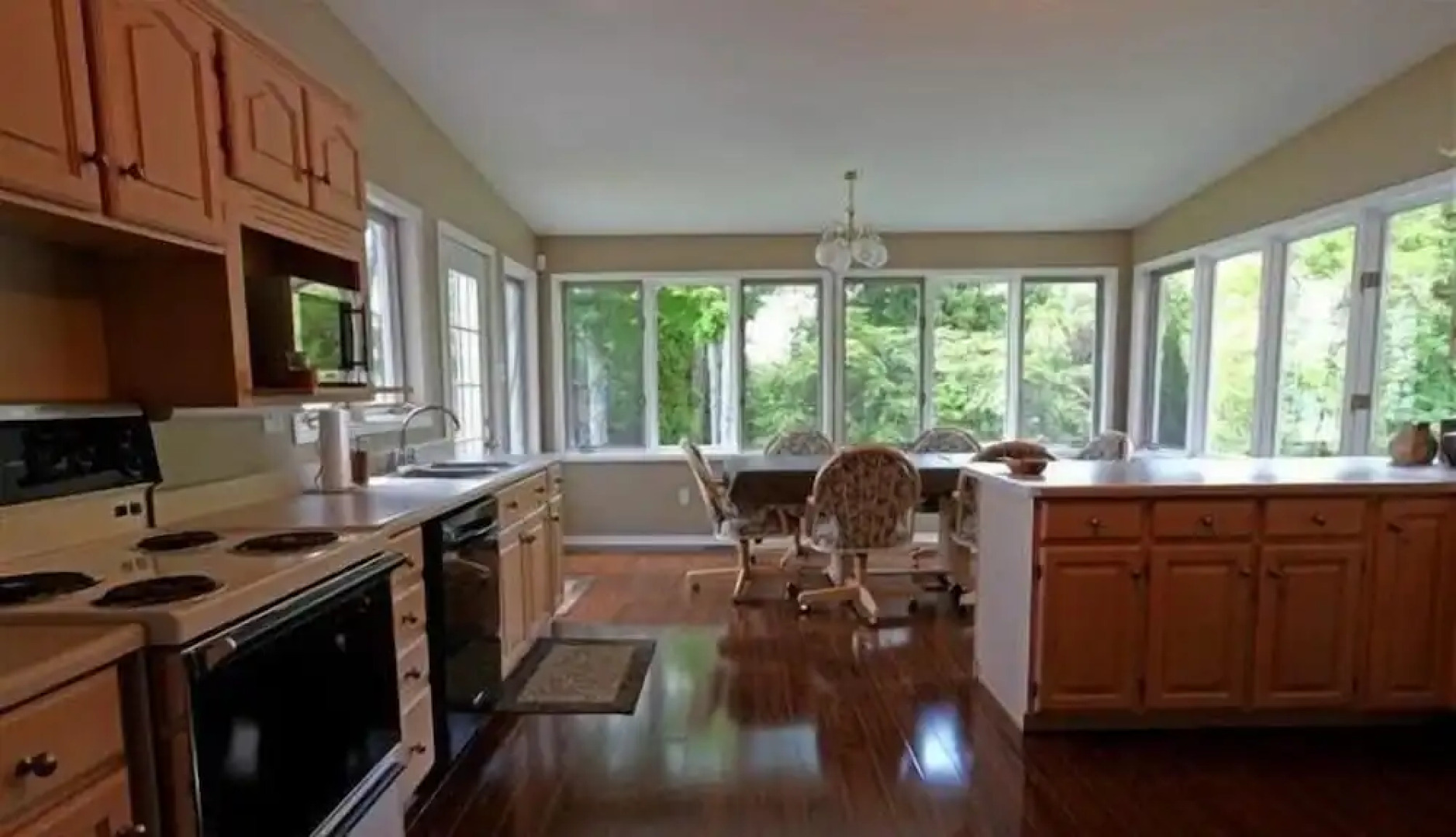 The Burleigh Falls Inn & Suites