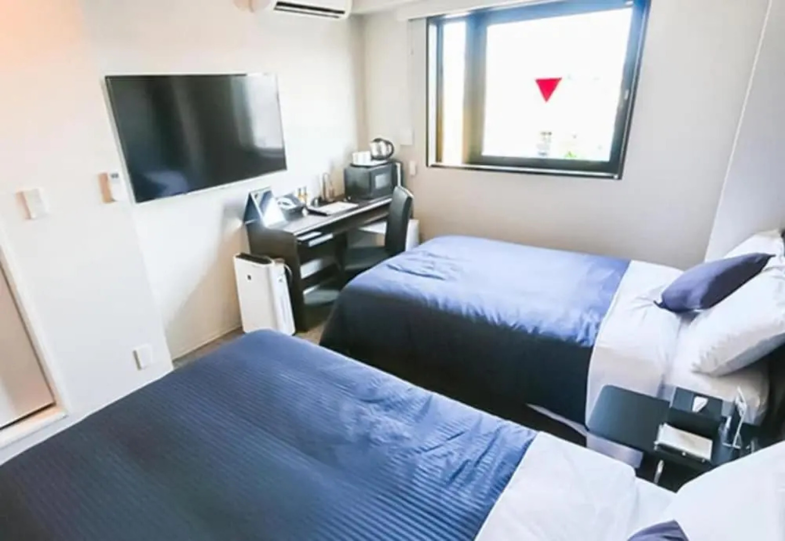 Отель Livemax Shinjuku Kabukicho Meijidori