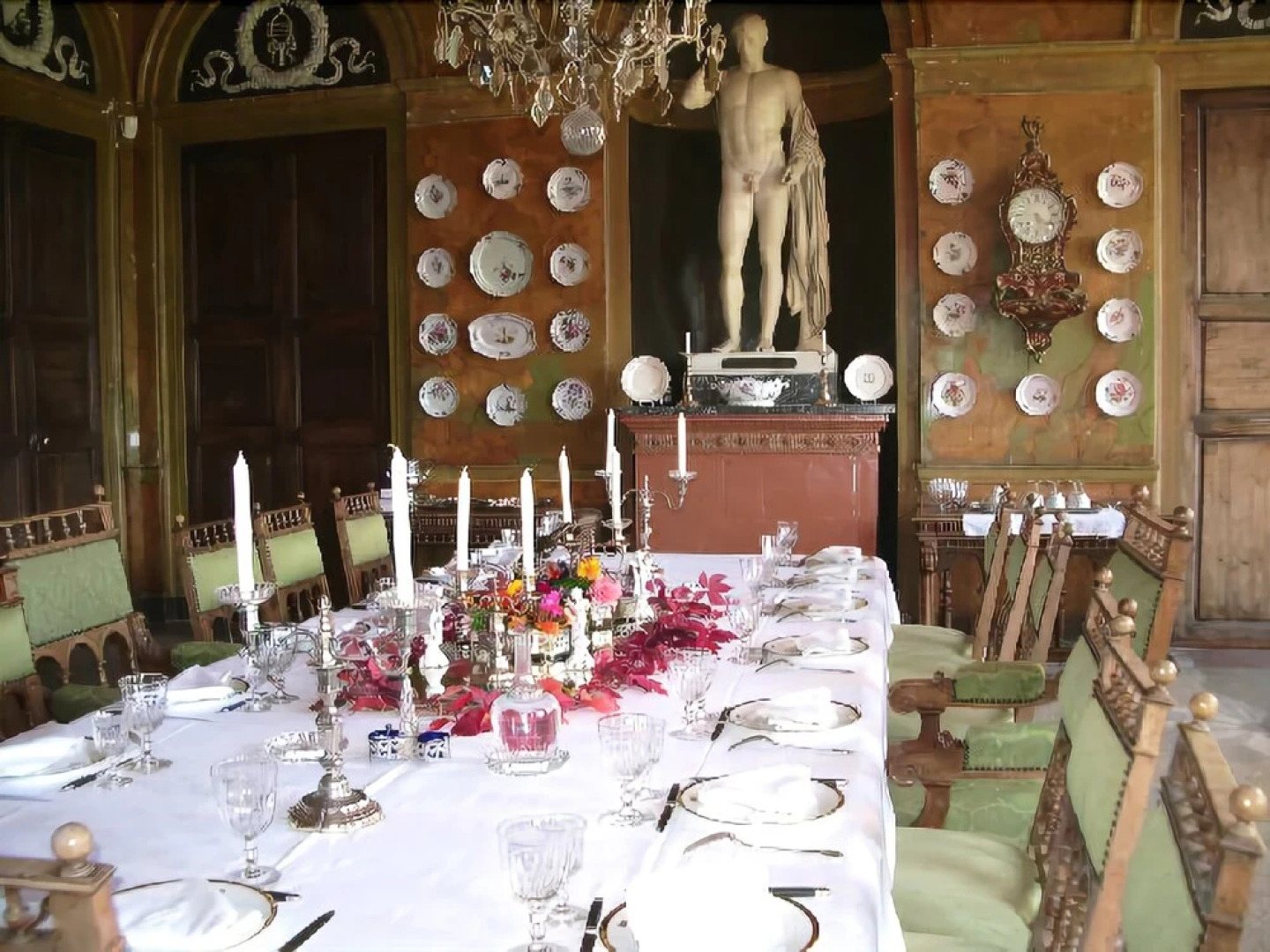 Pavillion du Chateau de Saint Augustin