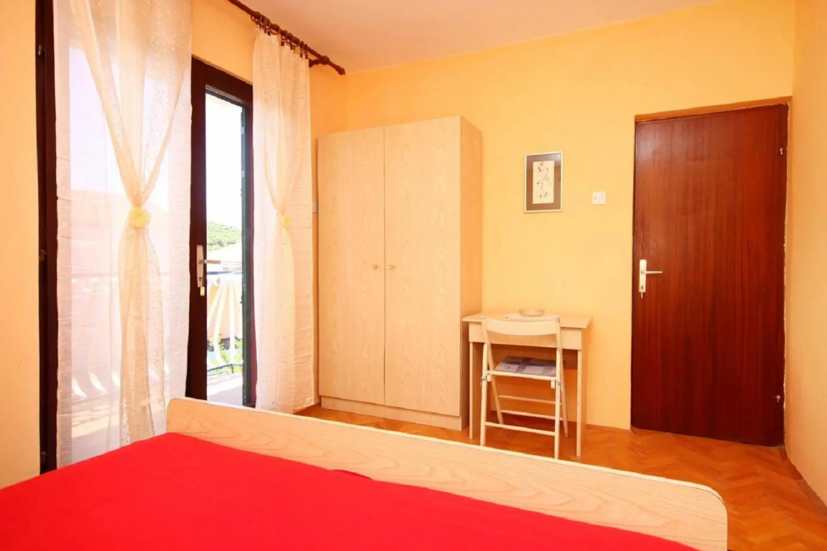 Ljube - quiet location & close to the beach - A2(4+1)