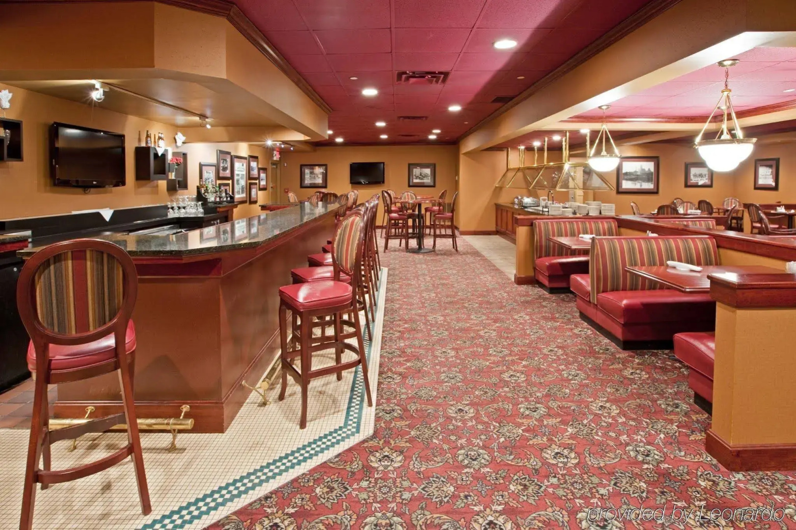 Holiday Inn Cincinnati-Riverfront by IHG