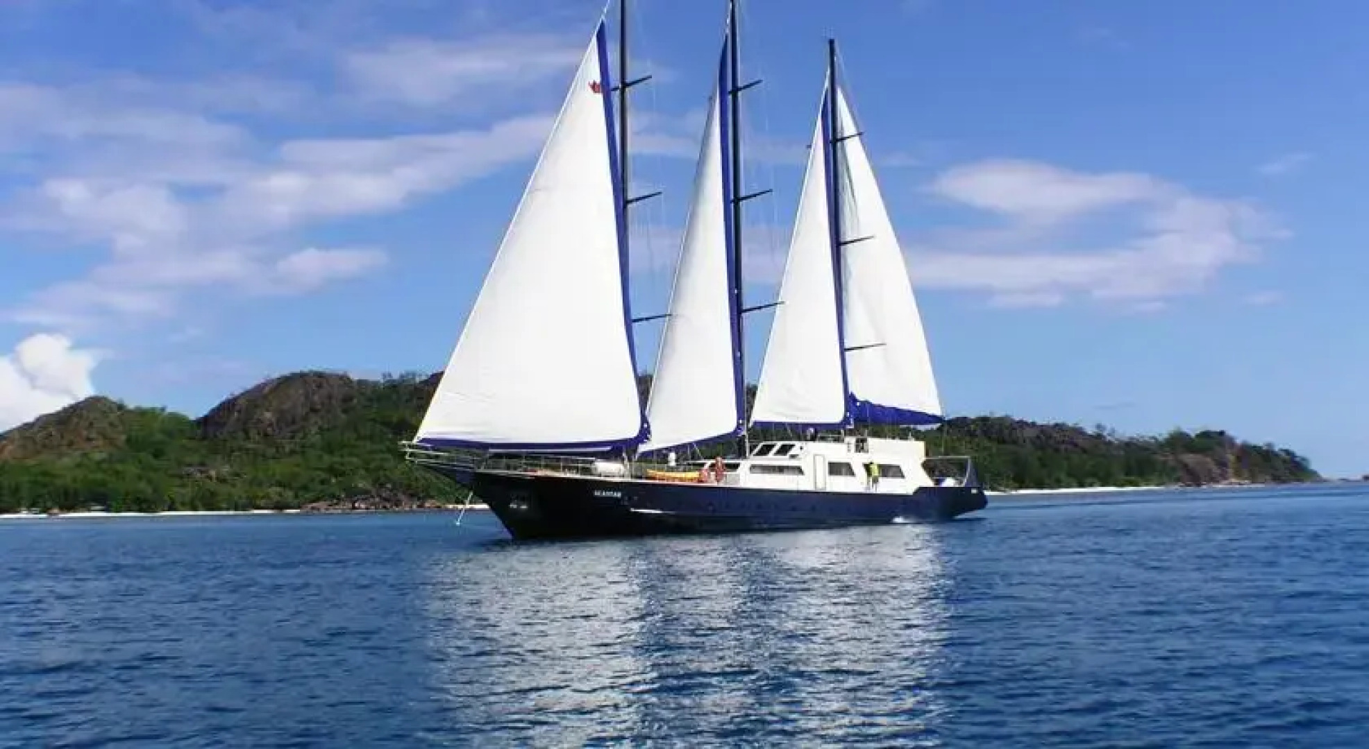 Sea Star and Sea Bird - Silhouette Cruises Ltd.