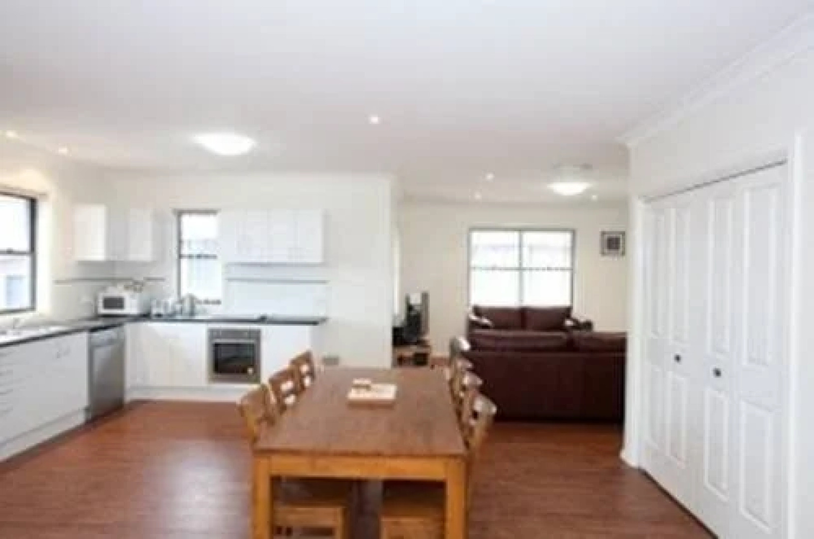 Executive Oasis Narrabri Apartments